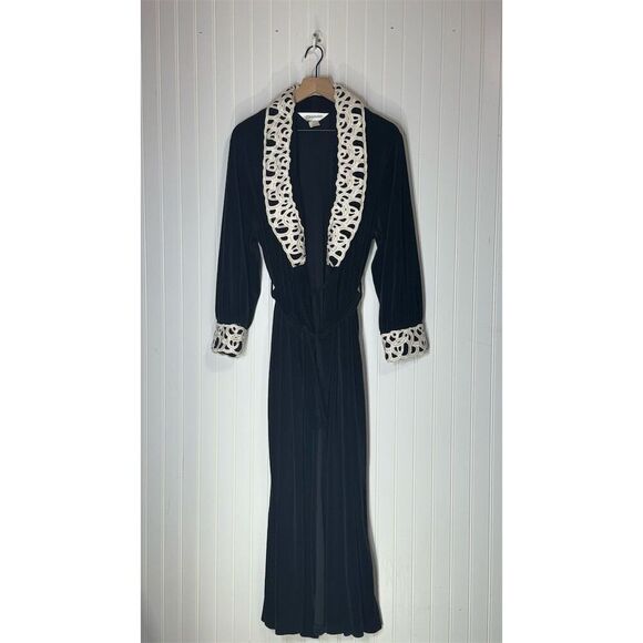 Vintage Diamond Tea Velvet Robe Small Black White Trim 52” Canada Union Made - Picture 1 of 7